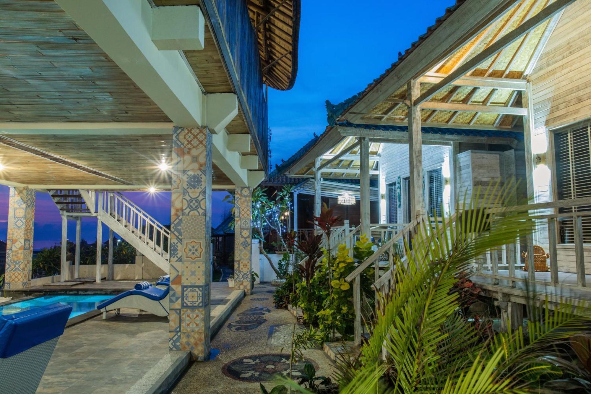 Nusa View - Oceanfront Rentals Lembongan Buitenkant foto