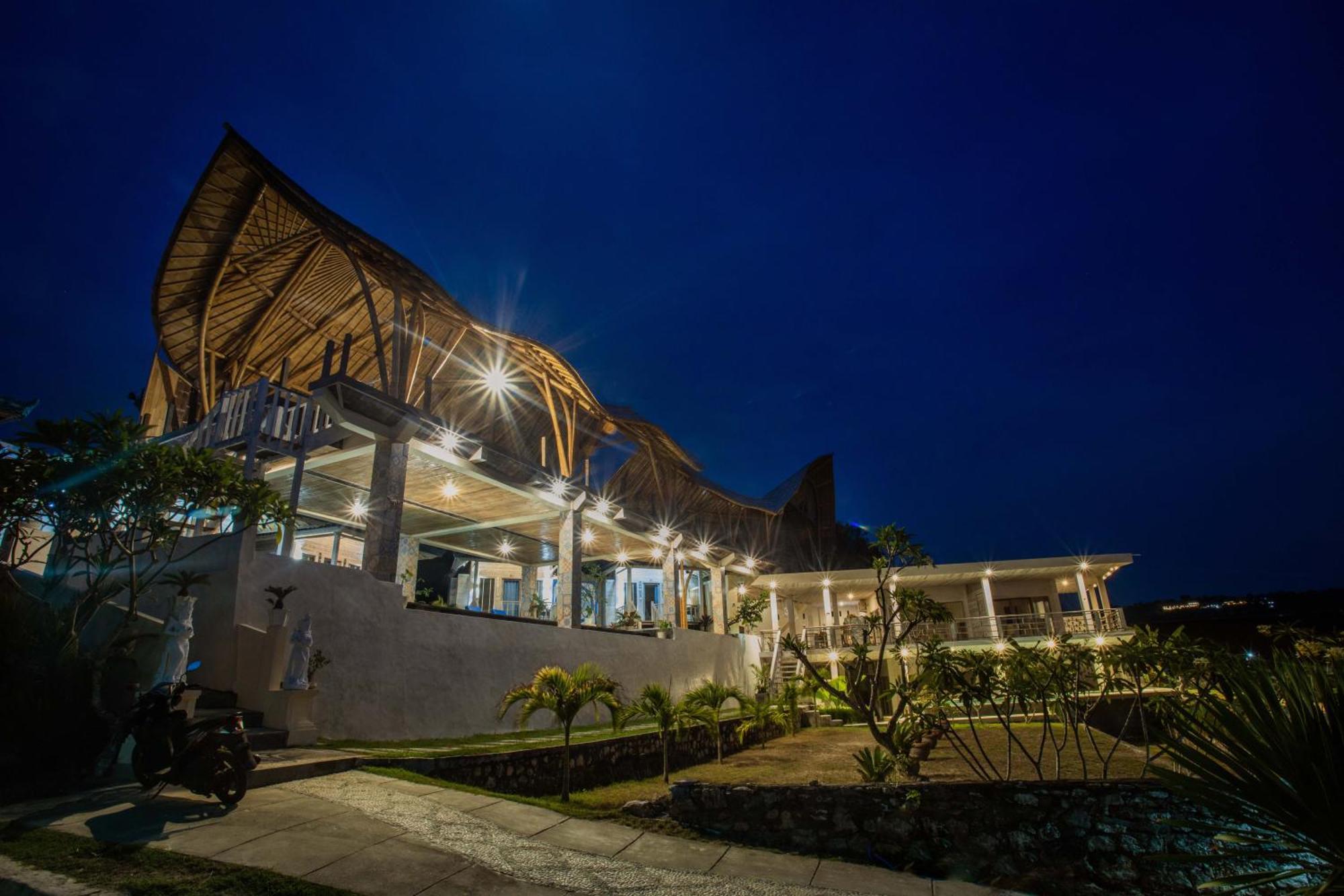 Nusa View - Oceanfront Rentals Lembongan Buitenkant foto