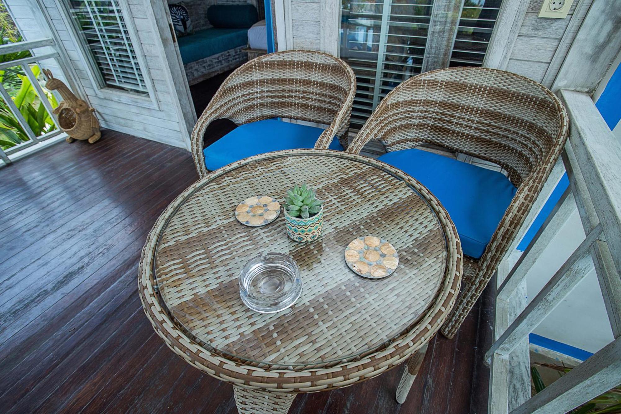 Nusa View - Oceanfront Rentals Lembongan Buitenkant foto