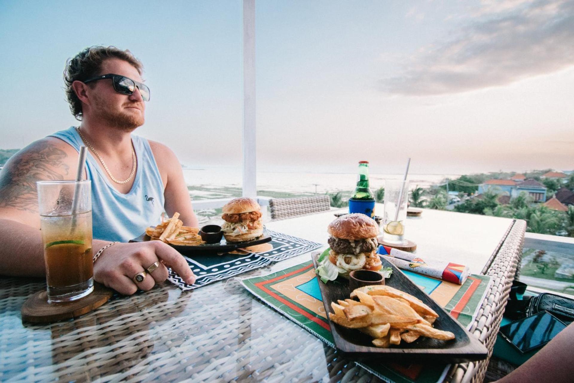 Nusa View - Oceanfront Rentals Lembongan Buitenkant foto