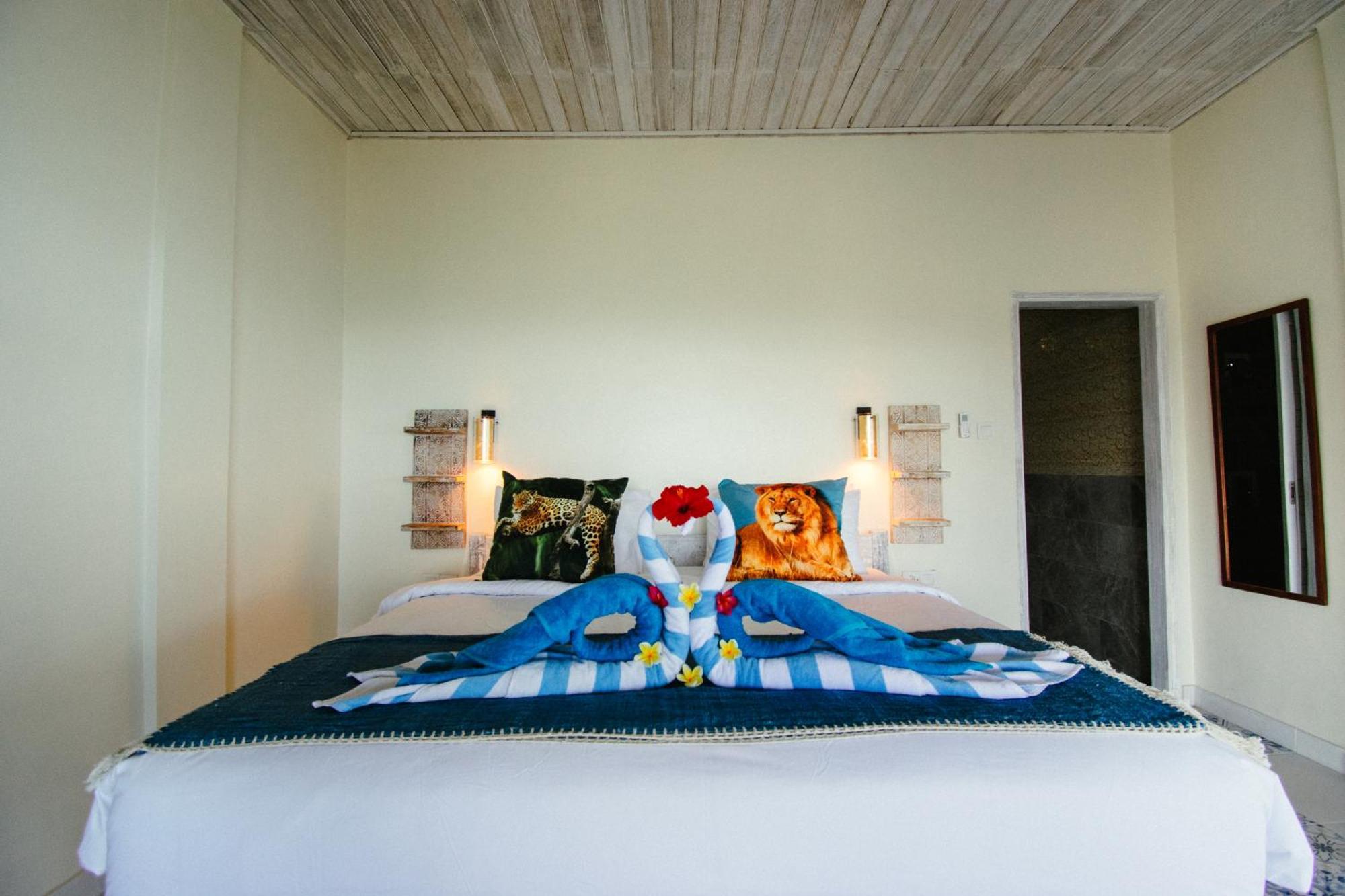 Nusa View - Oceanfront Rentals Lembongan Buitenkant foto