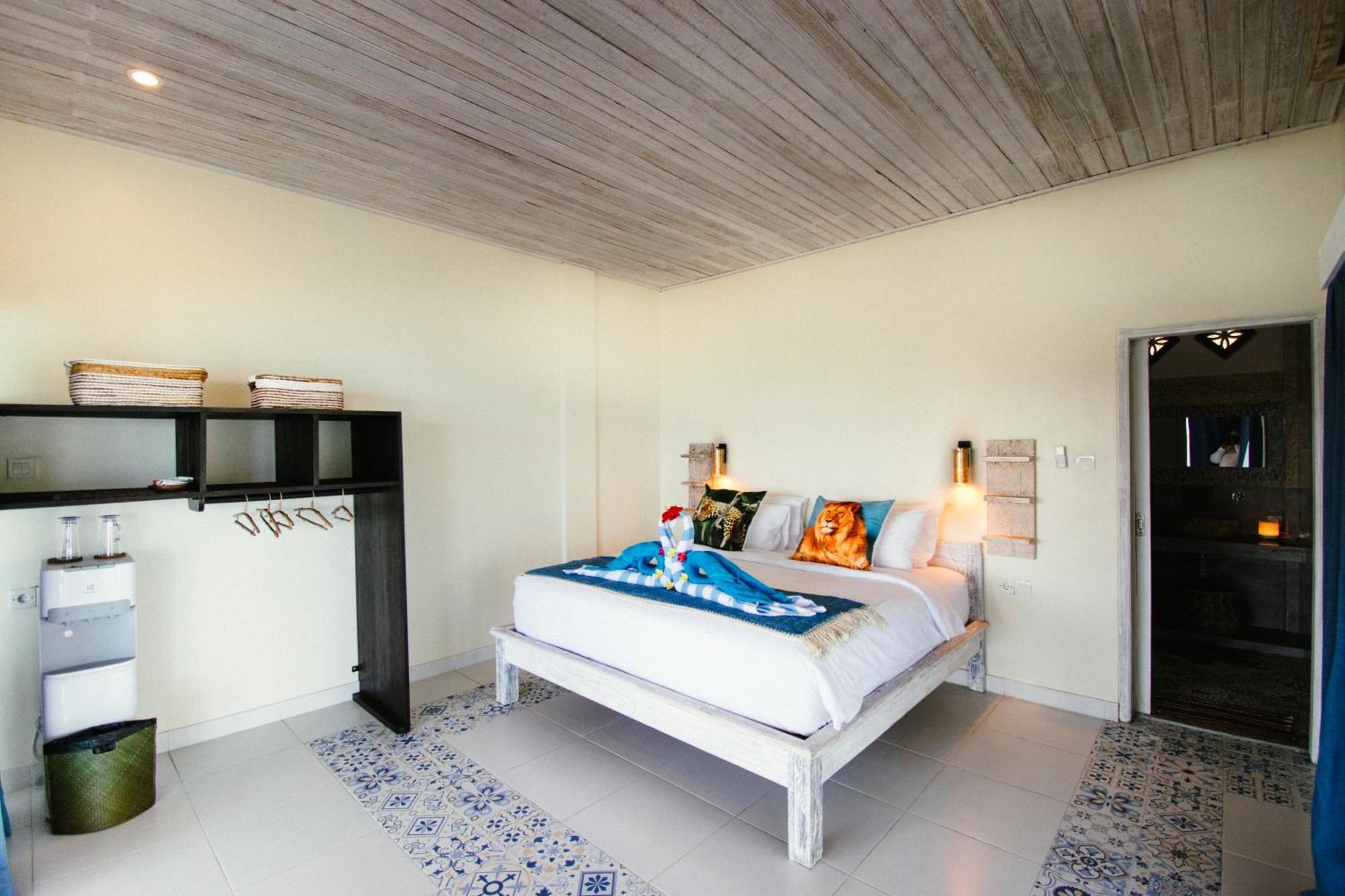 Nusa View - Oceanfront Rentals Lembongan Buitenkant foto