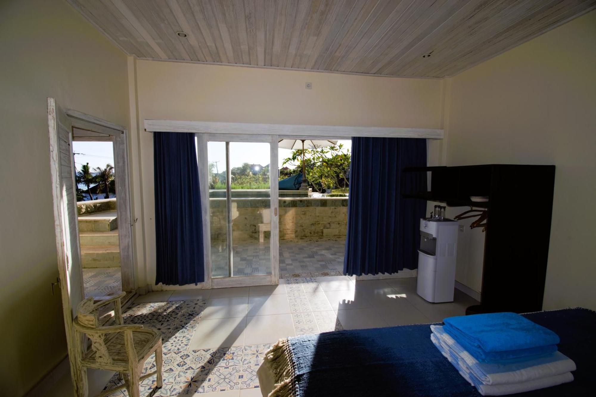 Nusa View - Oceanfront Rentals Lembongan Buitenkant foto